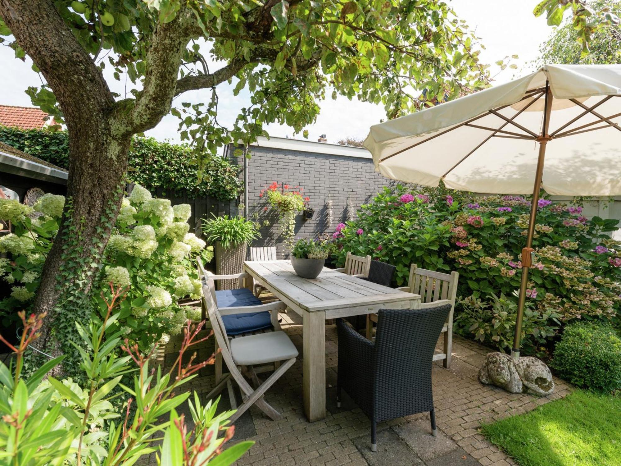Alluring Apartment in Bergen with Terrace Garden&BBQ Exterior foto